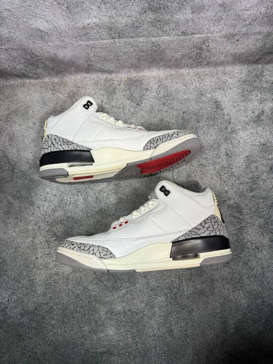 Size 8.5 | Jordan 3 White Cement With Box | Pre-Owned - Picture 9 of 9